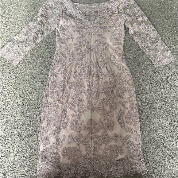 Tadashi Shoji Pink Sheath Dress with 3/4 Sleeves and Square Neck - Picture 1 of 7